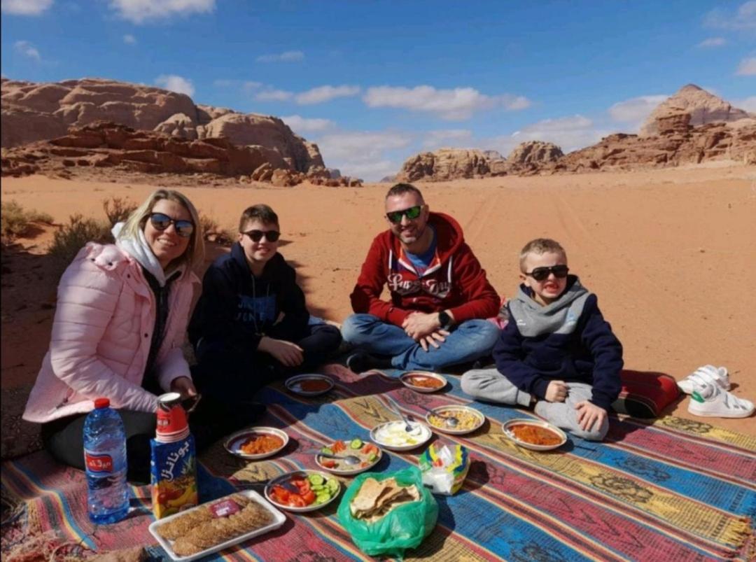 Wadi rum Local guide camp Esterno foto