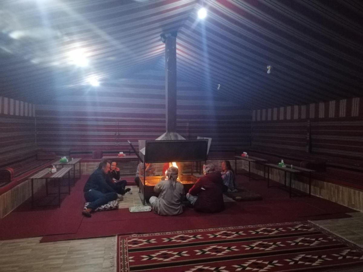 Wadi rum Local guide camp Esterno foto