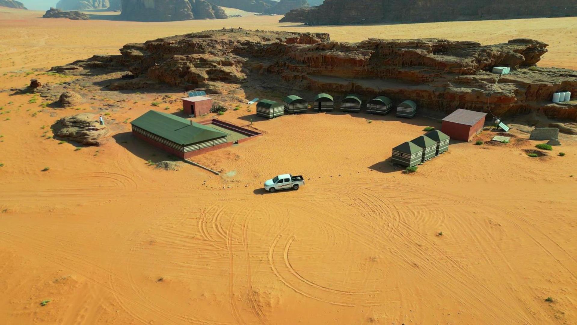 Wadi rum Local guide camp Esterno foto