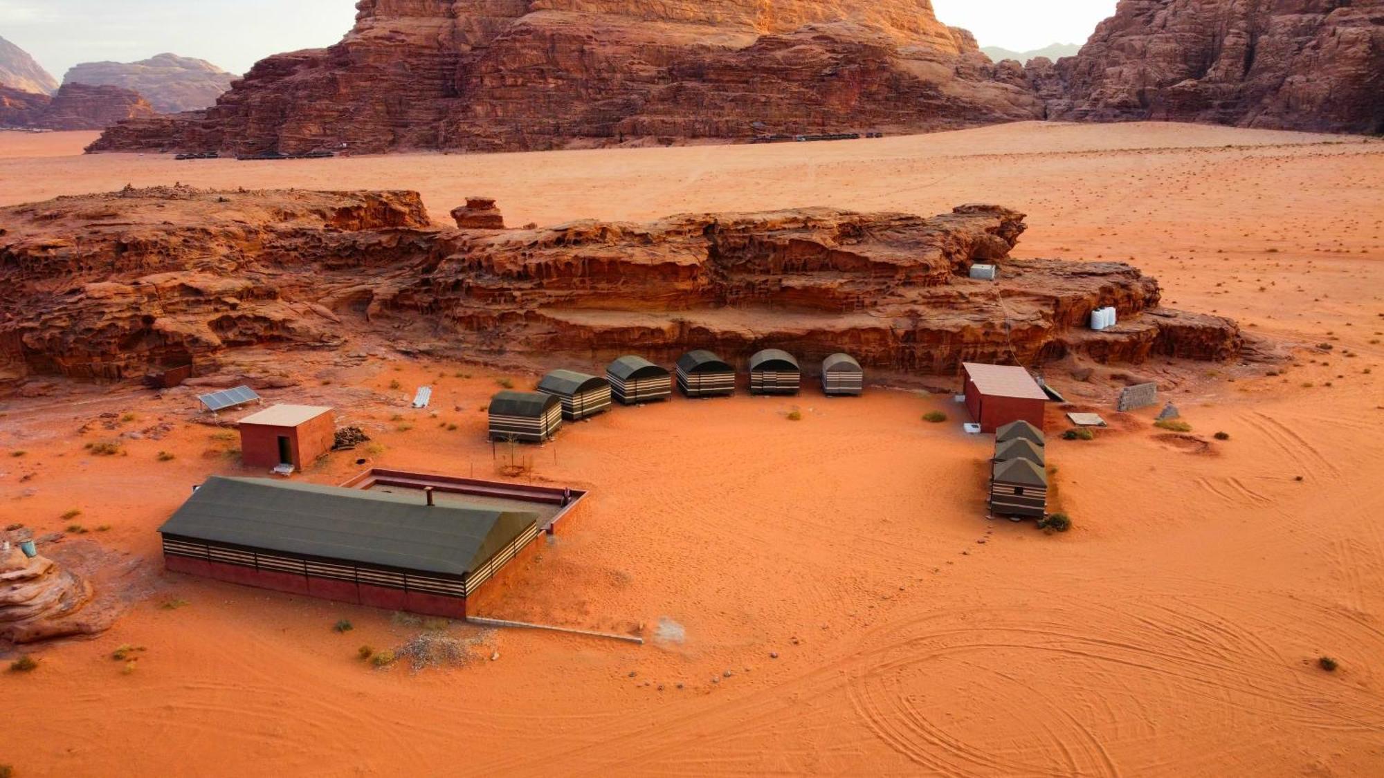 Wadi rum Local guide camp Esterno foto