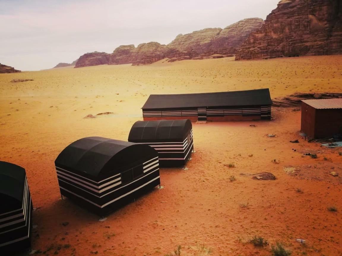 Wadi rum Local guide camp Esterno foto